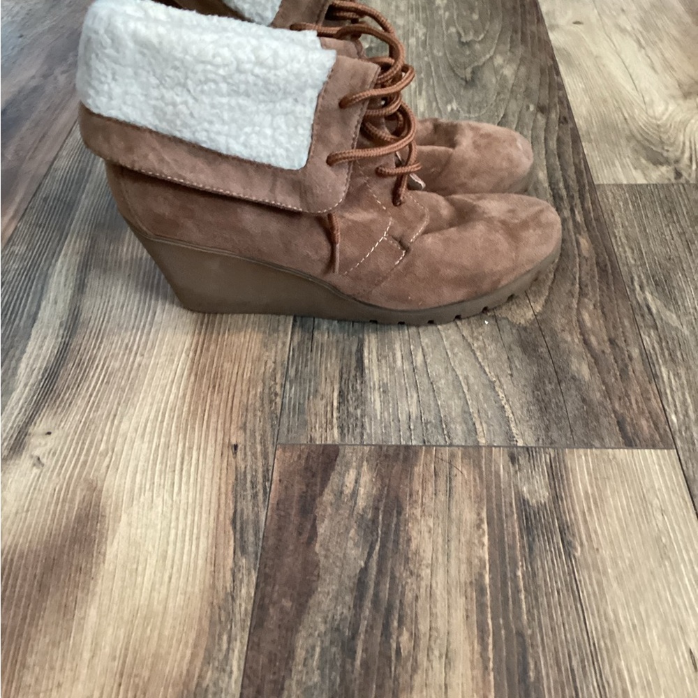 Women's Brown boots